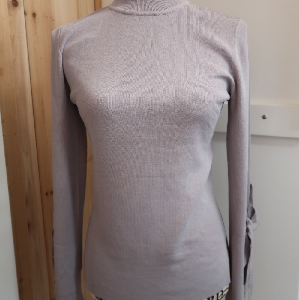 NWT Light Gray Mock Neck Bell Sleeve Sweater Tie Cuff Boutique Top S M - Picture 3 of 6